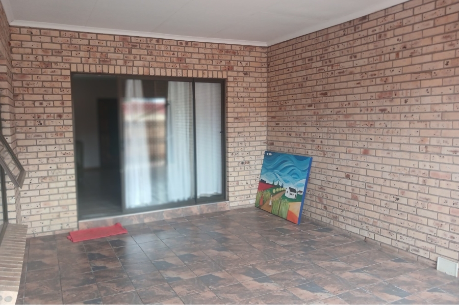 4 Bedroom Property for Sale in Hillcrest Northern Cape